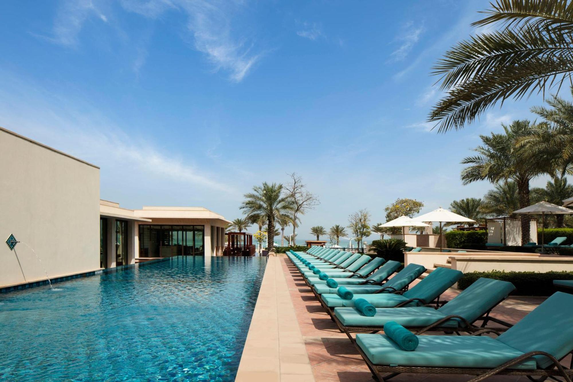 The St. Regis Saadiyat Island Resort, 5* Abu Dhabi